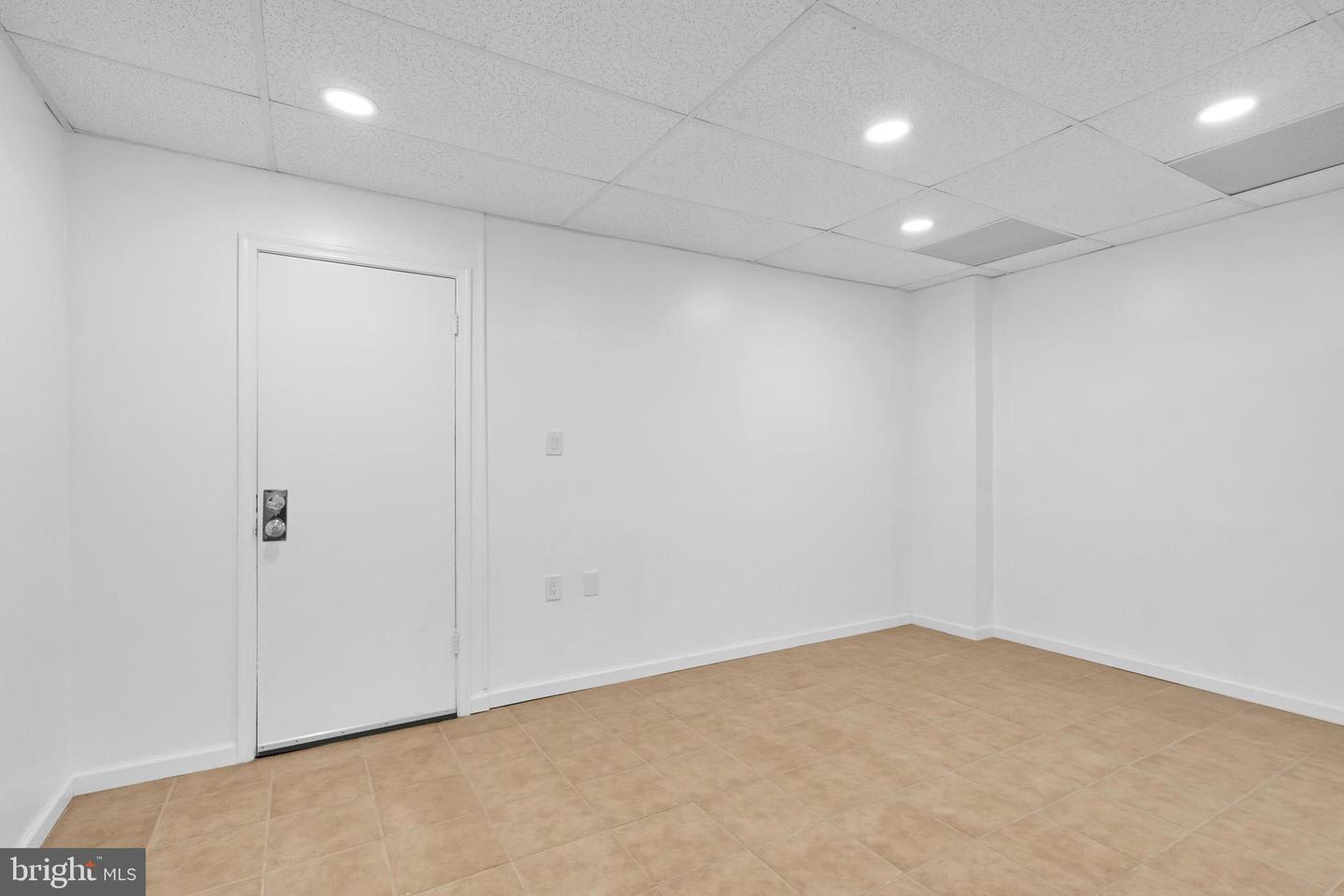 5565 COLUMBIA PIKE #115, ARLINGTON, Virginia 22204, ,Land,For sale,5565 COLUMBIA PIKE #115,VAAR2056092 MLS # VAAR2056092