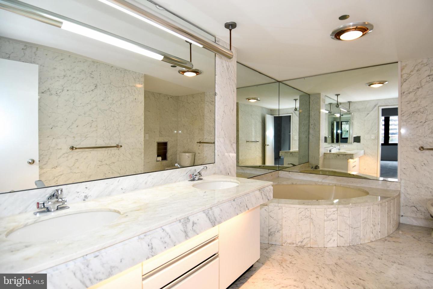 1300 CRYSTAL DR #310-S, ARLINGTON, Virginia 22202, 2 Bedrooms Bedrooms, 5 Rooms Rooms,2 BathroomsBathrooms,Residential,For sale,1300 CRYSTAL DR #310-S,VAAR2052846 MLS # VAAR2052846