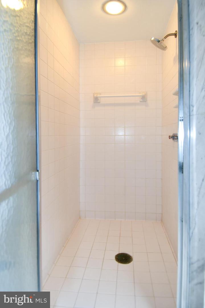 1300 CRYSTAL DR #310-S, ARLINGTON, Virginia 22202, 2 Bedrooms Bedrooms, 5 Rooms Rooms,2 BathroomsBathrooms,Residential,For sale,1300 CRYSTAL DR #310-S,VAAR2052846 MLS # VAAR2052846