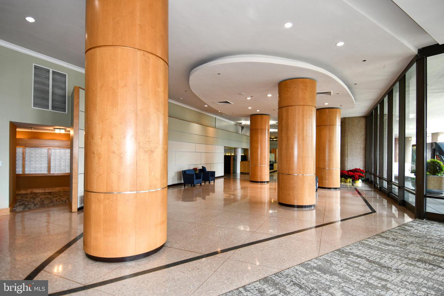 1300 CRYSTAL DR #310-S, ARLINGTON, Virginia 22202, 2 Bedrooms Bedrooms, 5 Rooms Rooms,2 BathroomsBathrooms,Residential,For sale,1300 CRYSTAL DR #310-S,VAAR2052846 MLS # VAAR2052846