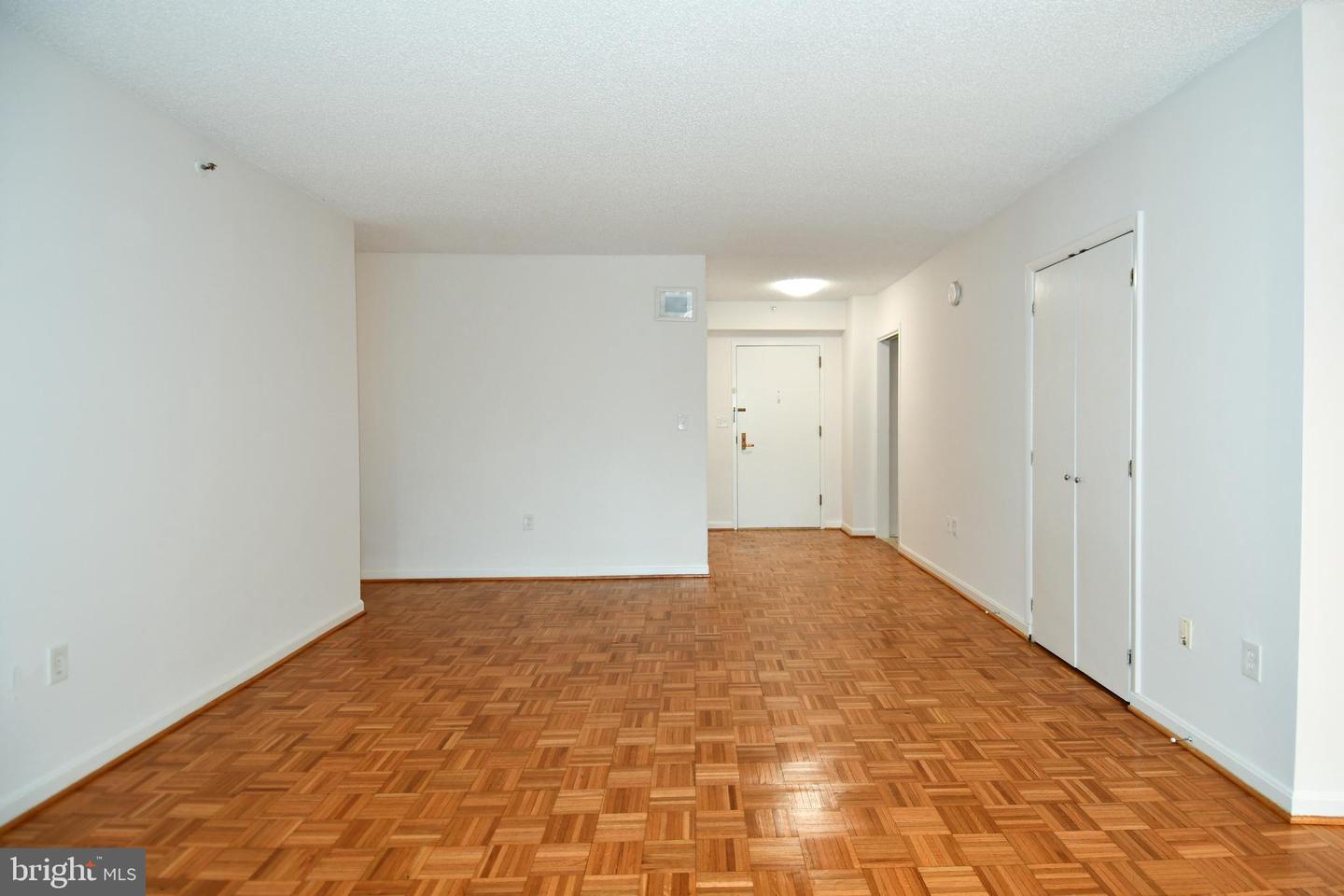 1300 CRYSTAL DR #310-S, ARLINGTON, Virginia 22202, 2 Bedrooms Bedrooms, 5 Rooms Rooms,2 BathroomsBathrooms,Residential,For sale,1300 CRYSTAL DR #310-S,VAAR2052846 MLS # VAAR2052846