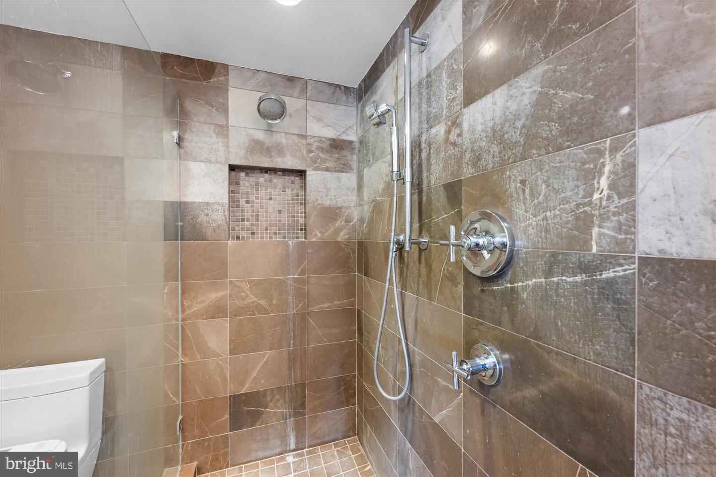 4750 41ST ST NW #507, WASHINGTON, District Of Columbia 20016, 3 Bedrooms Bedrooms, 6 Rooms Rooms,2 BathroomsBathrooms,Residential,For sale,4750 41ST ST NW #507,DCDC2185998 MLS # DCDC2185998 4750 41ST ST NW #507, WASHINGTON, District Of Columbia 20016, 3 Bedrooms Bedrooms, 6 Rooms Rooms,2 BathroomsBathrooms,Residential,For sale,4750 41ST ST NW #507,DCDC2185998 MLS # DCDC2185998