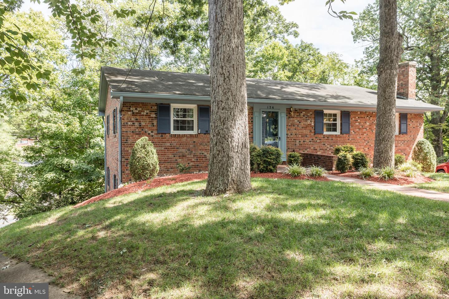 126 ARMSTRONG PL, WINCHESTER, Virginia 22602, 4 Bedrooms Bedrooms, ,3 BathroomsBathrooms,Residential,For sale,126 ARMSTRONG PL,VAFV2032860 MLS # VAFV2032860