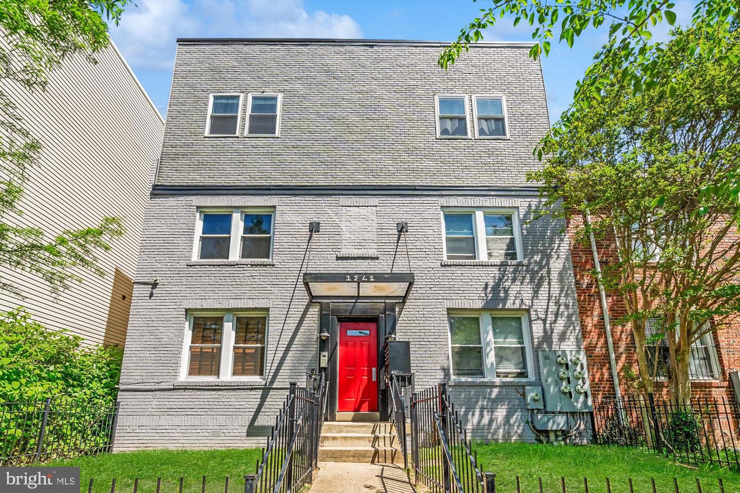 1241 18TH ST NE #3, WASHINGTON, District Of Columbia 20002, 2 Bedrooms Bedrooms, ,2 BathroomsBathrooms,Residential,For sale,1241 18TH ST NE #3,DCDC2197954 MLS # DCDC2197954