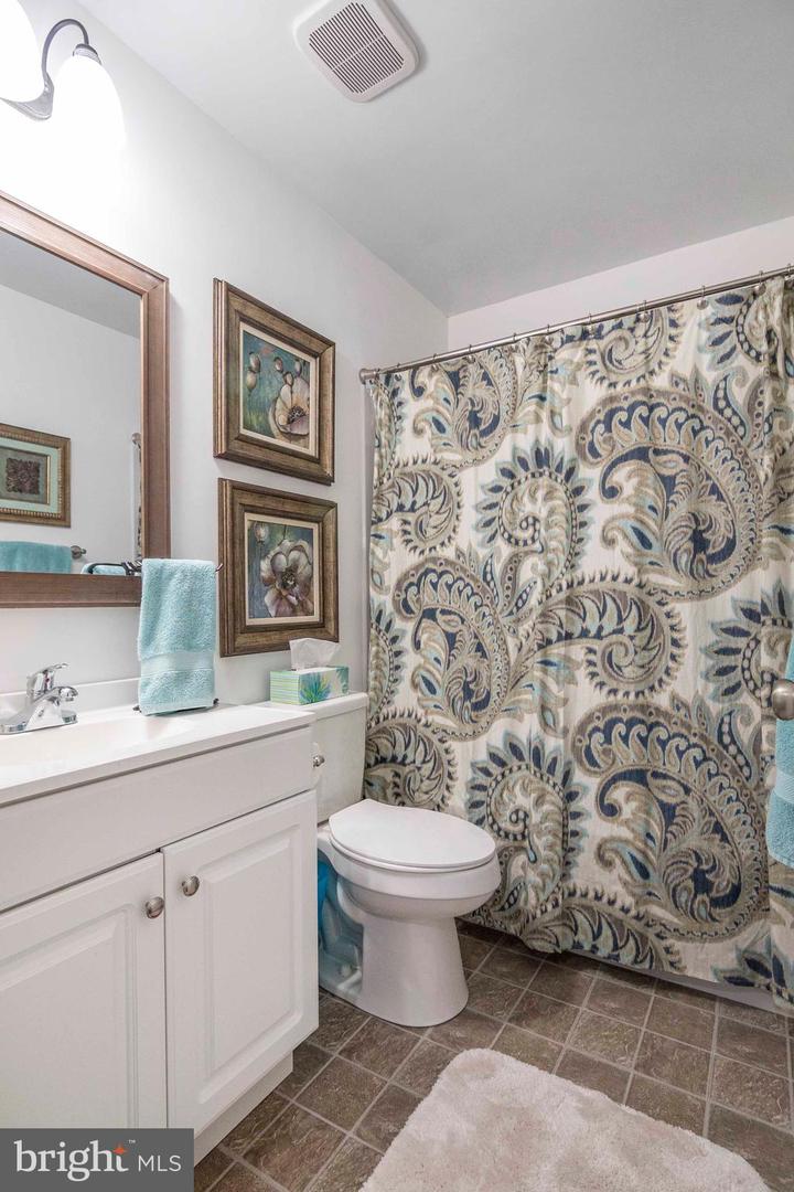 252 PARKSIDE CT, WOODSTOCK, Virginia 22664, 3 Bedrooms Bedrooms, ,2 BathroomsBathrooms,Residential,For sale,252 PARKSIDE CT,VASH2011304 MLS # VASH2011304