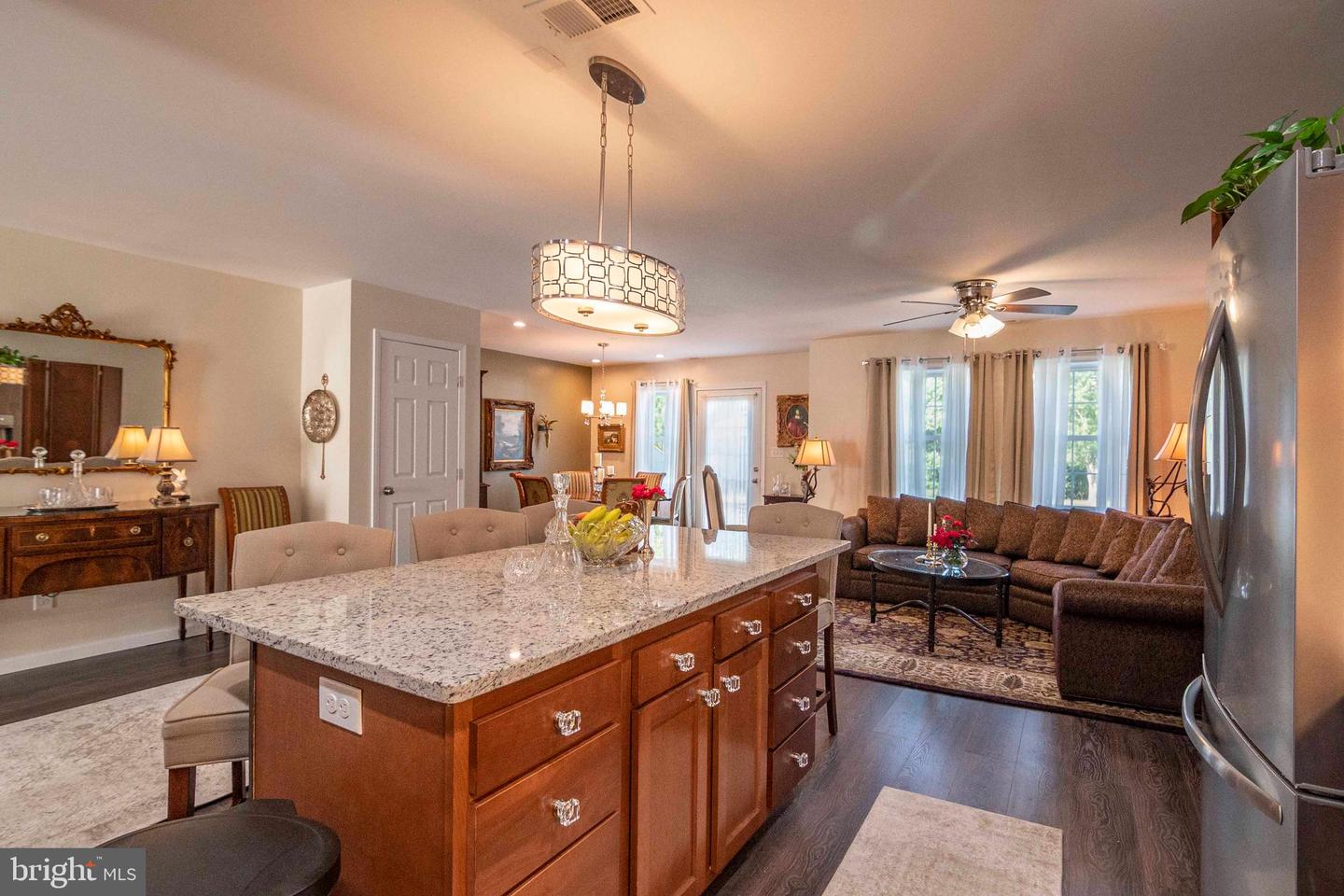 252 PARKSIDE CT, WOODSTOCK, Virginia 22664, 3 Bedrooms Bedrooms, ,2 BathroomsBathrooms,Residential,For sale,252 PARKSIDE CT,VASH2011304 MLS # VASH2011304