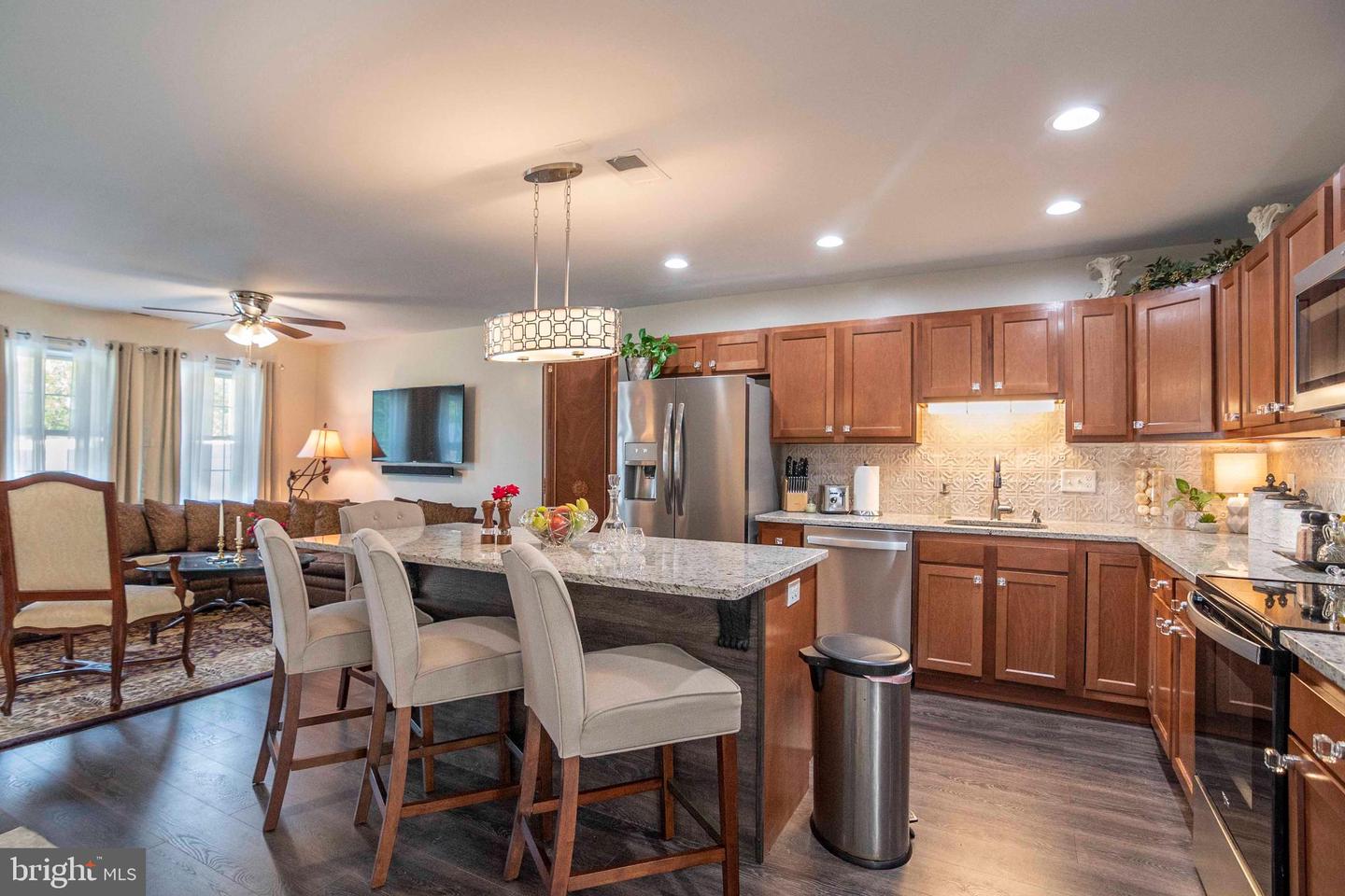 252 PARKSIDE CT, WOODSTOCK, Virginia 22664, 3 Bedrooms Bedrooms, ,2 BathroomsBathrooms,Residential,For sale,252 PARKSIDE CT,VASH2011304 MLS # VASH2011304