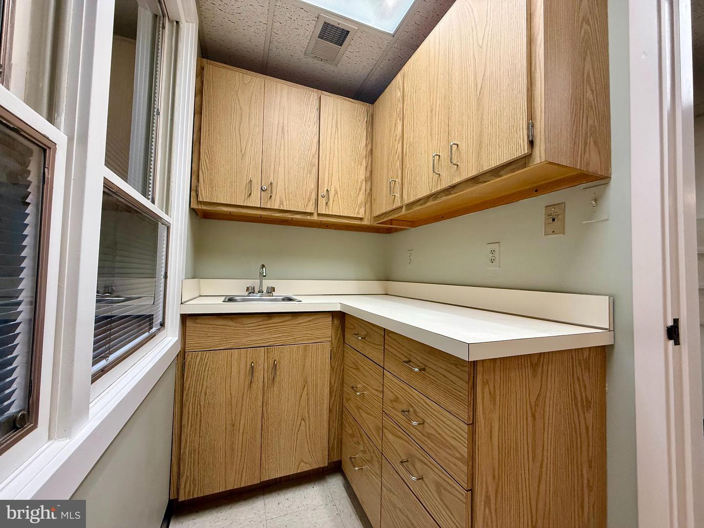 8340 TRAFORD LN #8340, SPRINGFIELD, Virginia 22152, ,Land,For sale,8340 TRAFORD LN #8340,VAFX2282276 MLS # VAFX2282276