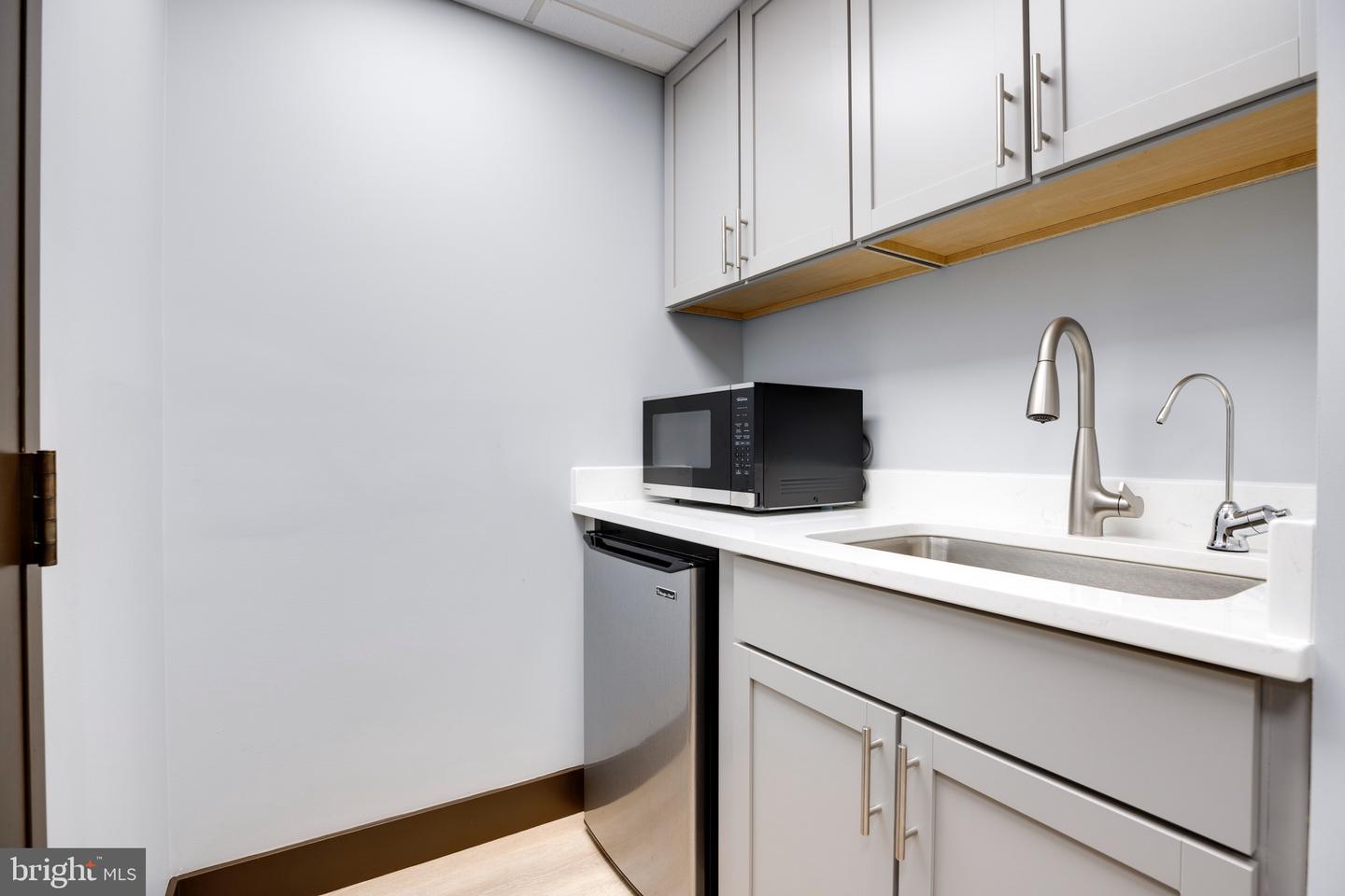 7008 LITTLE RIVER TPKE #4E, ANNANDALE, Virginia 22003, ,Land,For sale,7008 LITTLE RIVER TPKE #4E,VAFX2282570 MLS # VAFX2282570