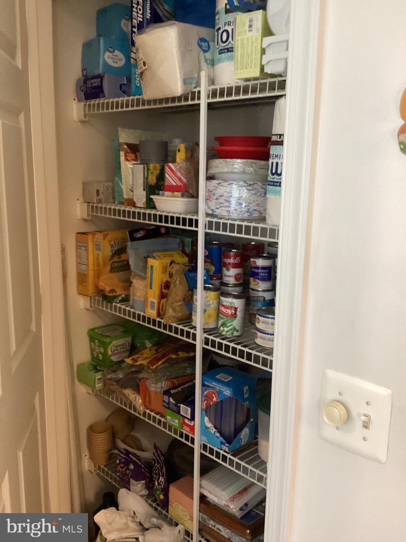 3910 BURNS CT SE, WASHINGTON, District Of Columbia 20019, 3 Bedrooms Bedrooms, ,2 BathroomsBathrooms,Residential,For sale,3910 BURNS CT SE,DCDC2198974 MLS # DCDC2198974