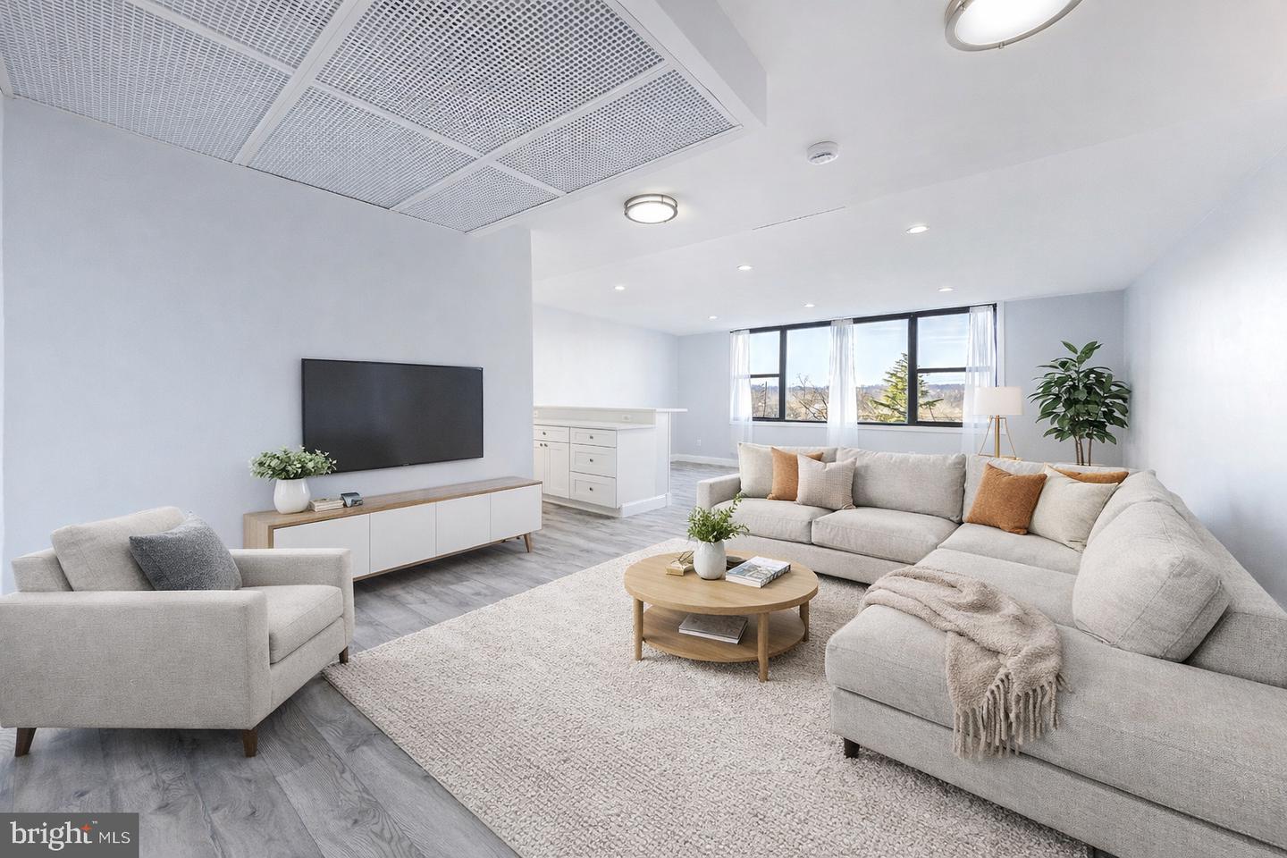 4600 DUKE ST #430, ALEXANDRIA, Virginia 22304, ,Land,For sale,4600 DUKE ST #430,VAAX2052740 MLS # VAAX2052740