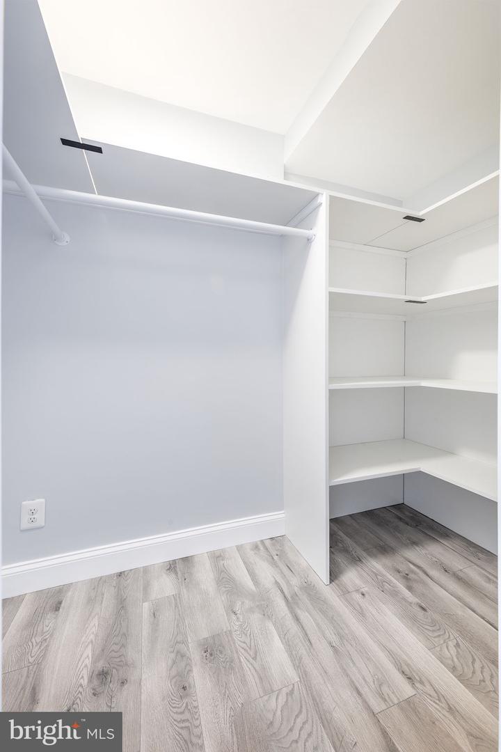 4600 DUKE ST #430, ALEXANDRIA, Virginia 22304, ,Land,For sale,4600 DUKE ST #430,VAAX2052740 MLS # VAAX2052740