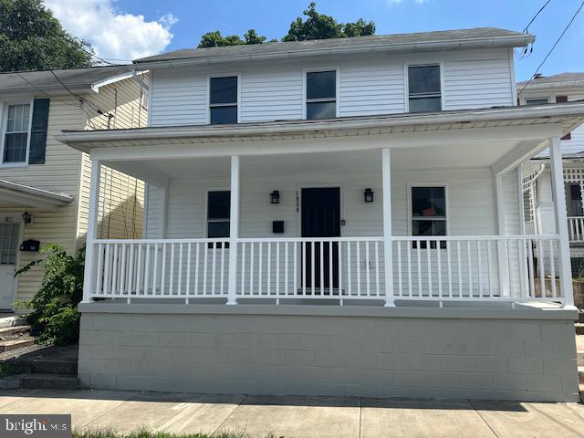 1004 S CAMERON ST, WINCHESTER, Virginia 22601, 3 Bedrooms Bedrooms, ,2 BathroomsBathrooms,Residential,For sale,1004 S CAMERON ST,VAWI2007970 MLS # VAWI2007970