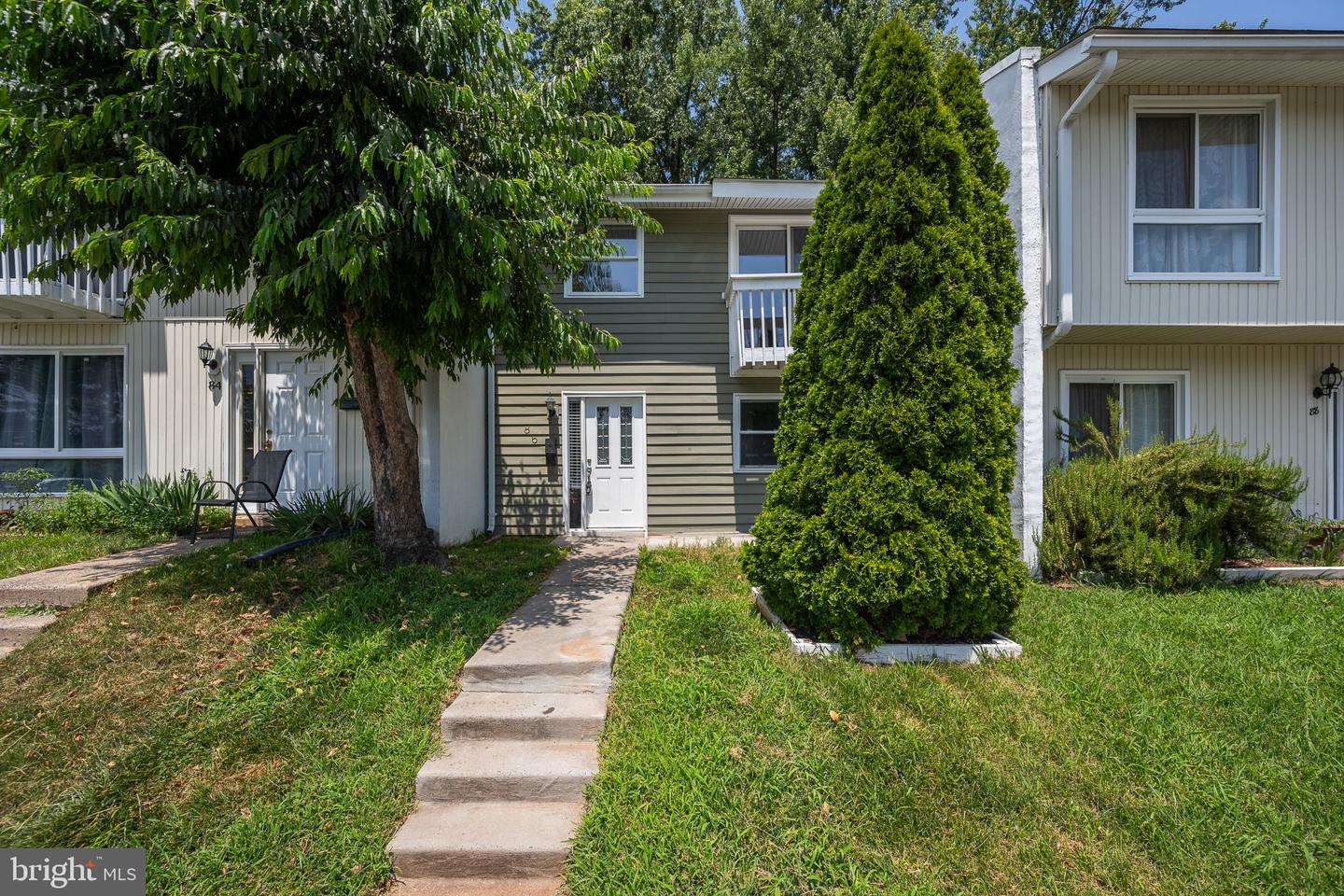 86 SUGARLAND RUN DR, STERLING, Virginia 20164, 3 Bedrooms Bedrooms, ,3 BathroomsBathrooms,Residential,For sale,86 SUGARLAND RUN DR,VALO2100832 MLS # VALO2100832