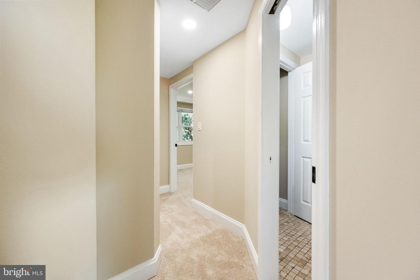 86 SUGARLAND RUN DR, STERLING, Virginia 20164, 3 Bedrooms Bedrooms, ,3 BathroomsBathrooms,Residential,For sale,86 SUGARLAND RUN DR,VALO2100832 MLS # VALO2100832