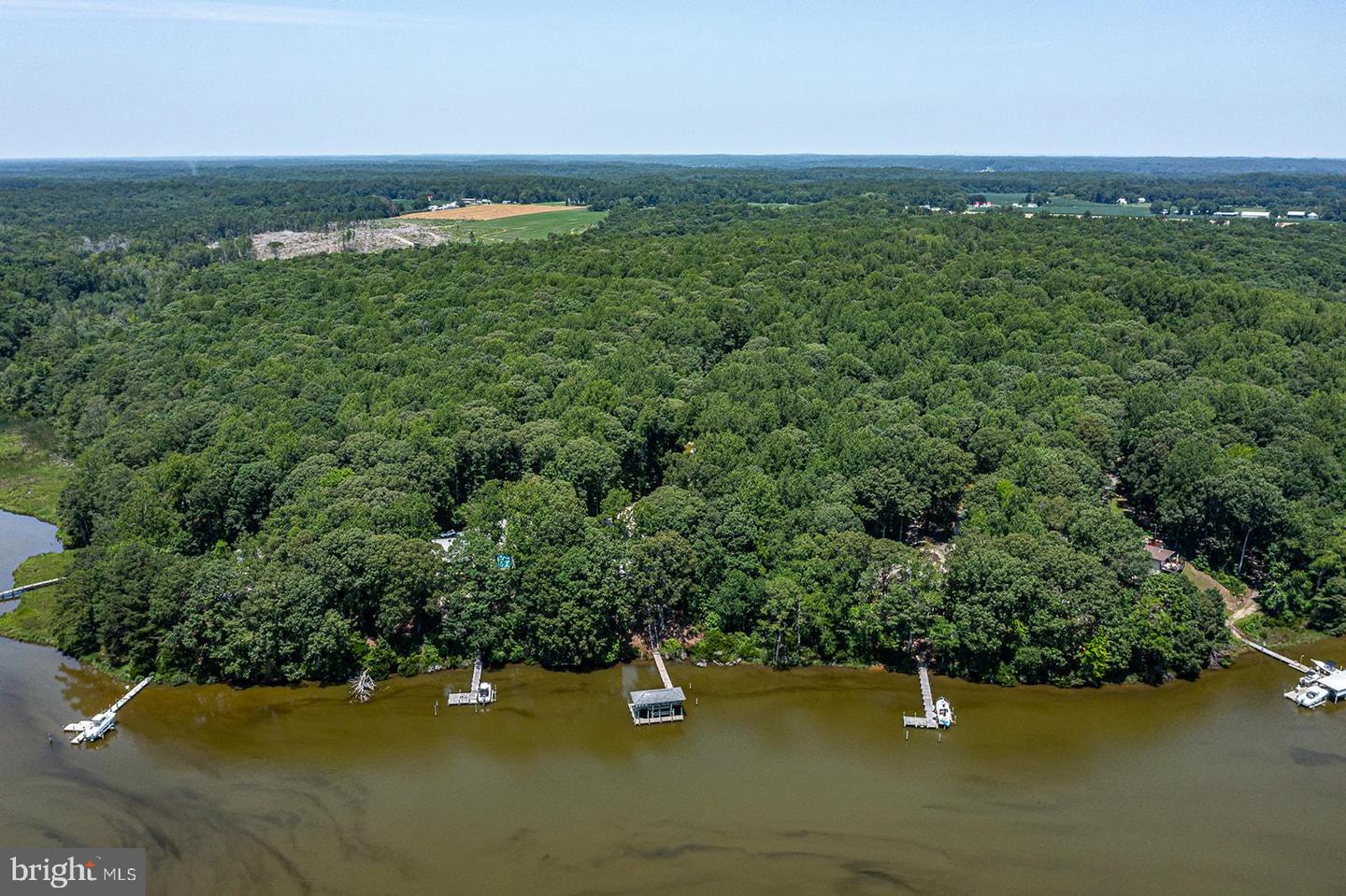 858 HARMONY HILLS CIR, WICOMICO CHURCH, Virginia 22579, 4 Bedrooms Bedrooms, ,3 BathroomsBathrooms,Residential,For sale,858 HARMONY HILLS CIR,VANV2001668 MLS # VANV2001668