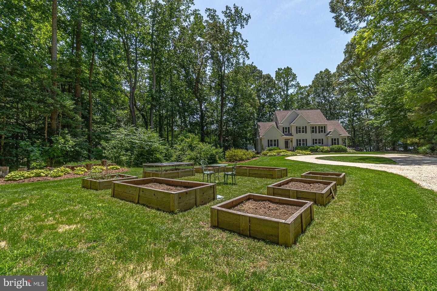 858 HARMONY HILLS CIR, WICOMICO CHURCH, Virginia 22579, 4 Bedrooms Bedrooms, ,3 BathroomsBathrooms,Residential,For sale,858 HARMONY HILLS CIR,VANV2001668 MLS # VANV2001668