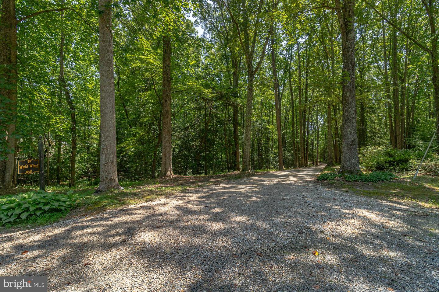 858 HARMONY HILLS CIR, WICOMICO CHURCH, Virginia 22579, 4 Bedrooms Bedrooms, ,3 BathroomsBathrooms,Residential,For sale,858 HARMONY HILLS CIR,VANV2001668 MLS # VANV2001668