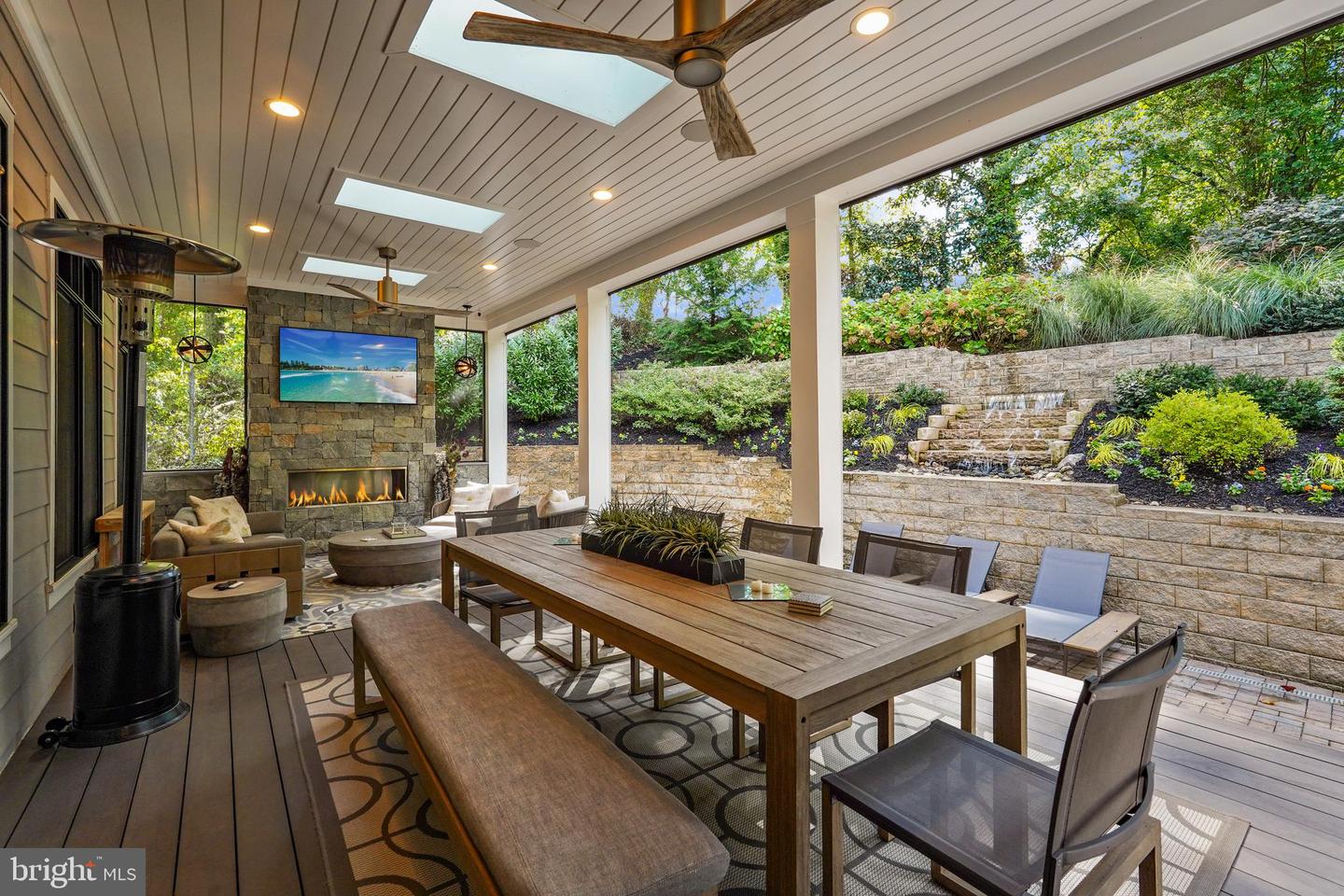 3400 MILITARY RD, ARLINGTON, Virginia 22207, 6 Bedrooms Bedrooms, ,6 BathroomsBathrooms,Residential,For sale,3400 MILITARY RD,VAAR2061122 MLS # VAAR2061122