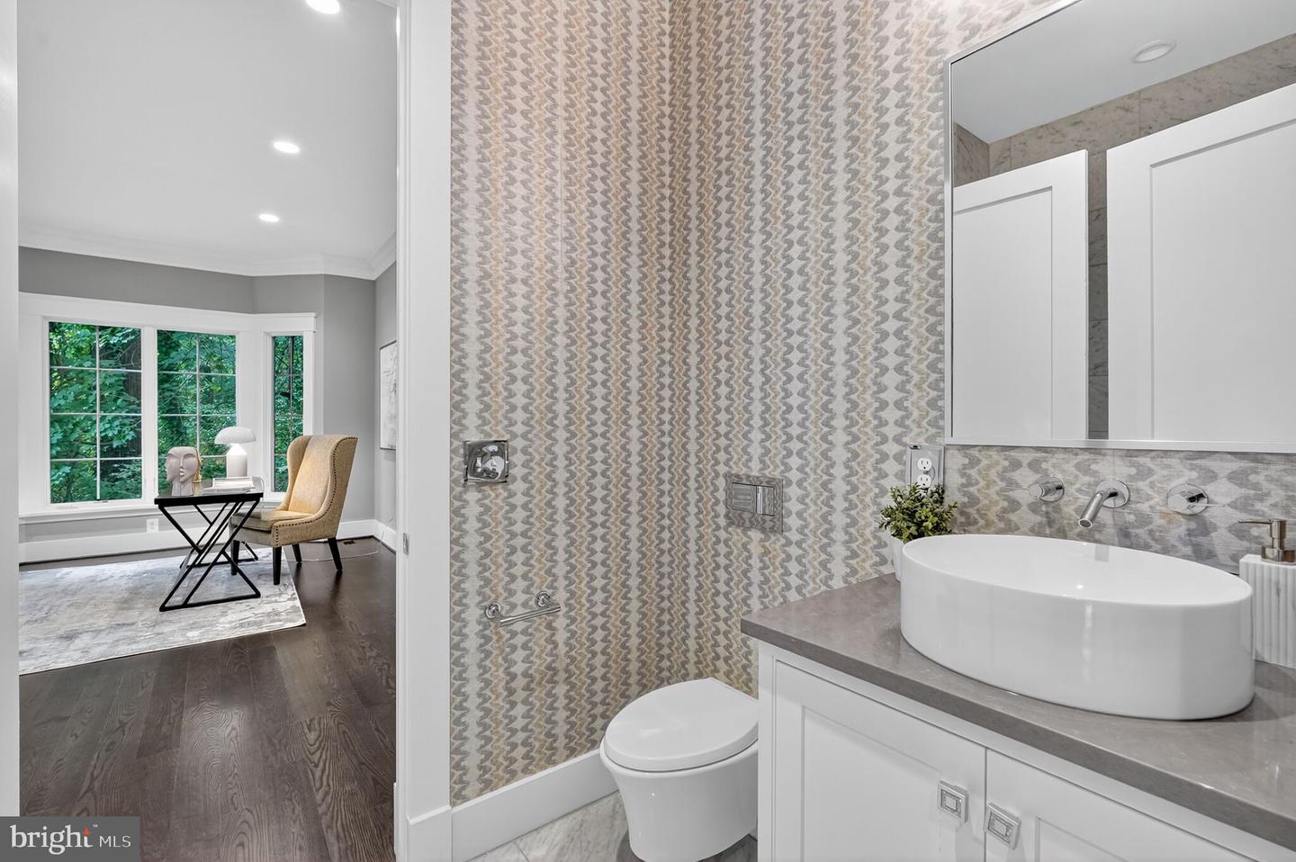 3400 MILITARY RD, ARLINGTON, Virginia 22207, 6 Bedrooms Bedrooms, ,6 BathroomsBathrooms,Residential,For sale,3400 MILITARY RD,VAAR2061122 MLS # VAAR2061122