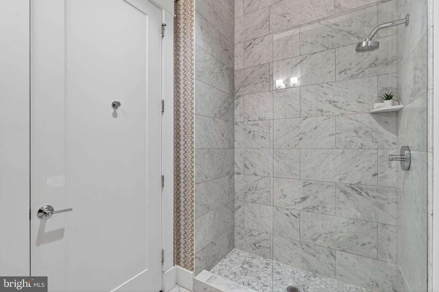 3400 MILITARY RD, ARLINGTON, Virginia 22207, 6 Bedrooms Bedrooms, ,6 BathroomsBathrooms,Residential,For sale,3400 MILITARY RD,VAAR2061122 MLS # VAAR2061122