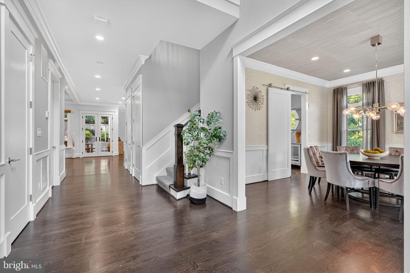 3400 MILITARY RD, ARLINGTON, Virginia 22207, 6 Bedrooms Bedrooms, ,6 BathroomsBathrooms,Residential,For sale,3400 MILITARY RD,VAAR2061122 MLS # VAAR2061122