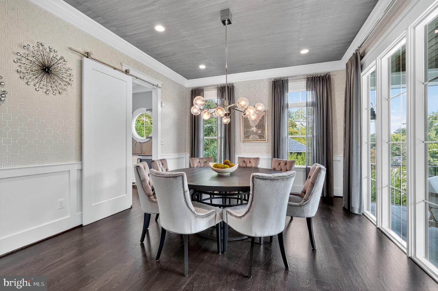 3400 MILITARY RD, ARLINGTON, Virginia 22207, 6 Bedrooms Bedrooms, ,6 BathroomsBathrooms,Residential,For sale,3400 MILITARY RD,VAAR2061122 MLS # VAAR2061122