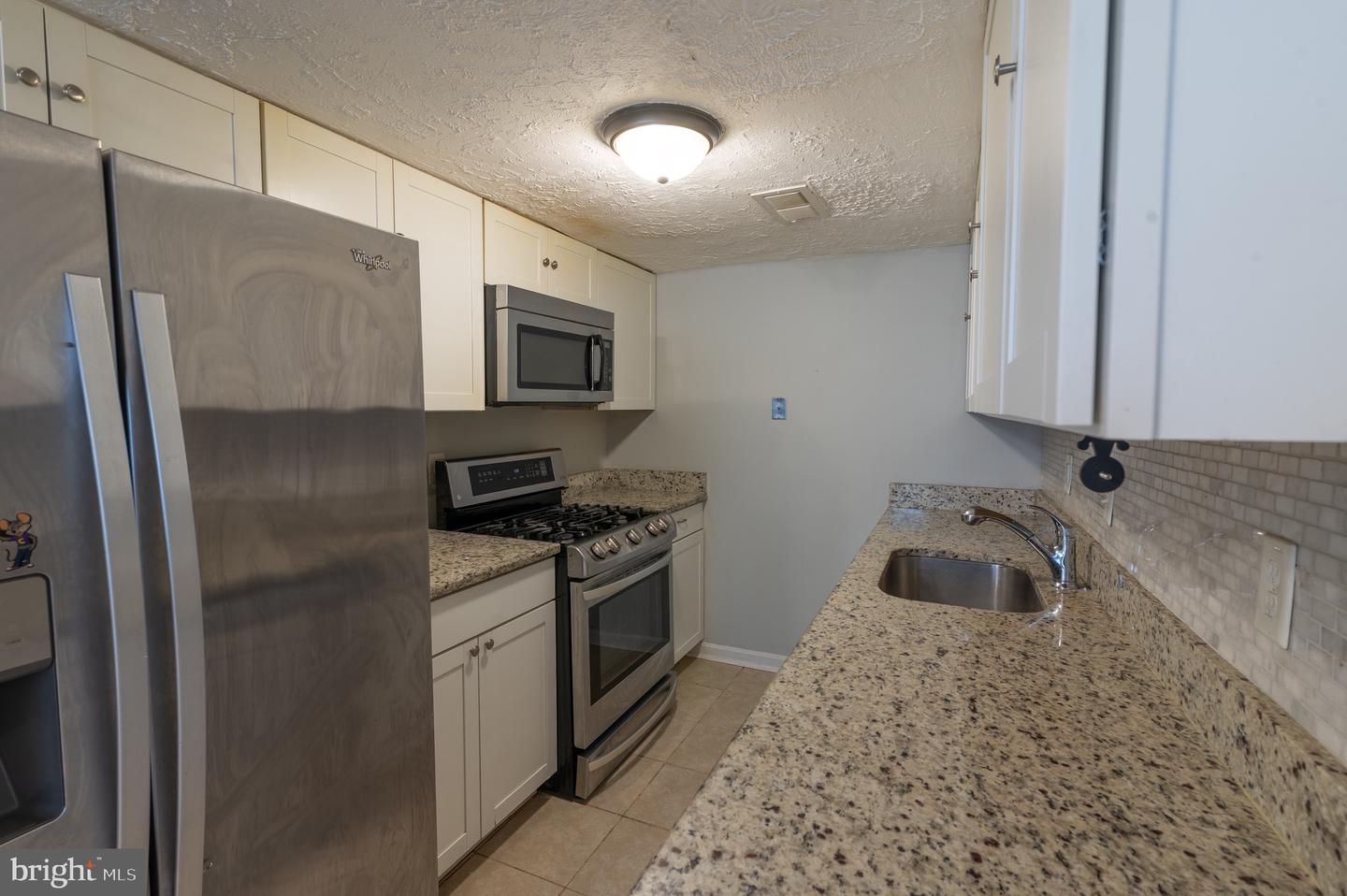 14807 ANDERSON CT, WOODBRIDGE, Virginia 22193, 3 Bedrooms Bedrooms, 5 Rooms Rooms,1 BathroomBathrooms,Residential,For sale,14807 ANDERSON CT,VAPW2100938 MLS # VAPW2100938