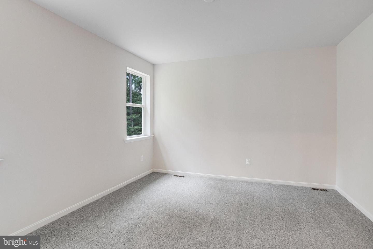 7106 BRAXTON CT, RUTHER GLEN, Virginia 22546, 3 Bedrooms Bedrooms, ,2 BathroomsBathrooms,Residential,For sale,7106 BRAXTON CT,VACV2008694 MLS # VACV2008694