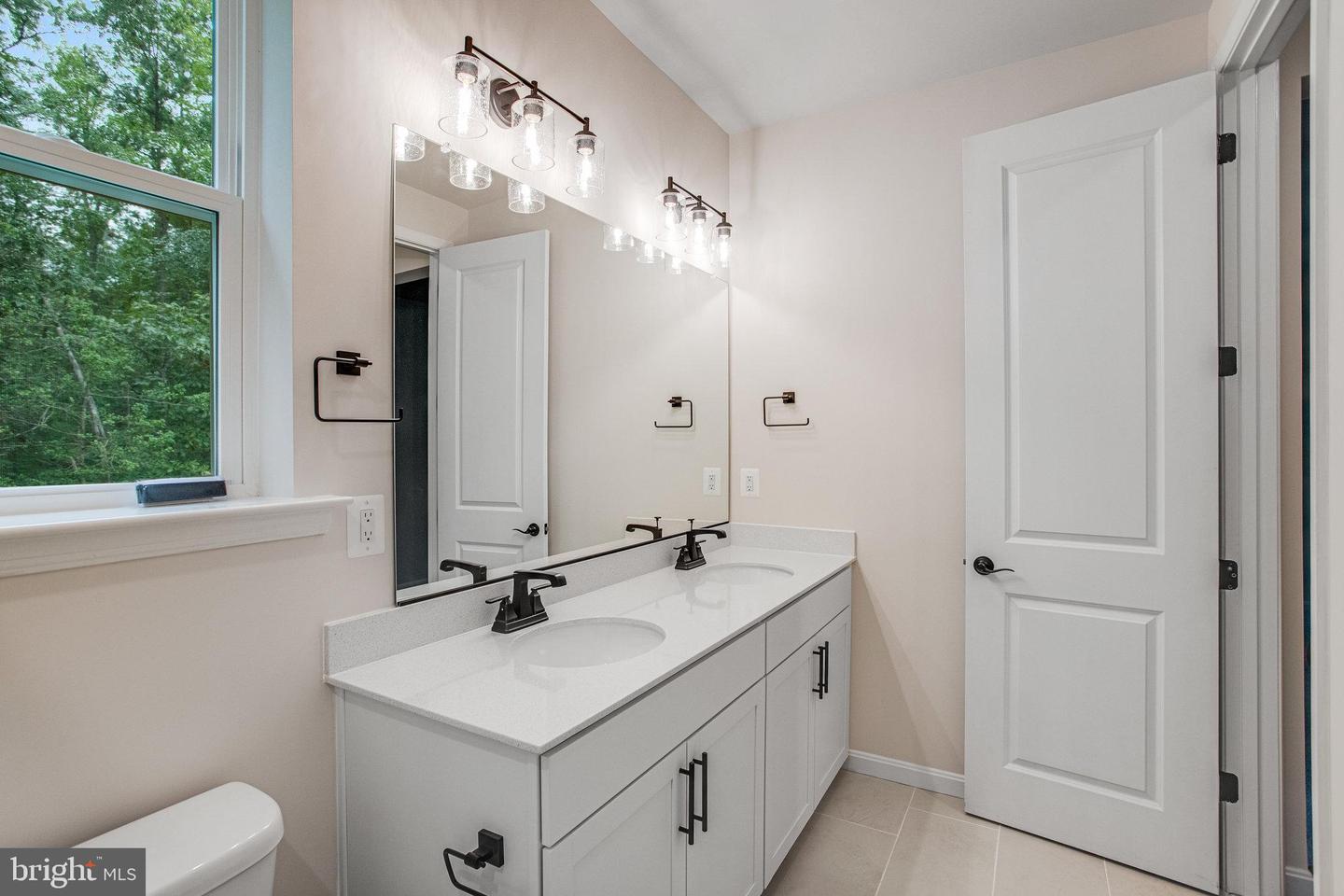 7106 BRAXTON CT, RUTHER GLEN, Virginia 22546, 3 Bedrooms Bedrooms, ,2 BathroomsBathrooms,Residential,For sale,7106 BRAXTON CT,VACV2008694 MLS # VACV2008694