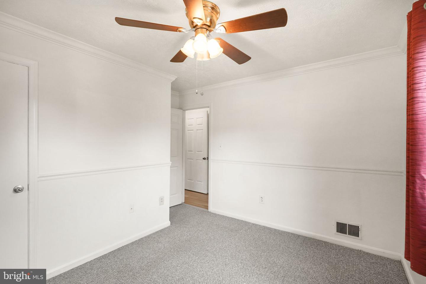 7726 AMHERST DR, MANASSAS, Virginia 20111, 6 Bedrooms Bedrooms, ,3 BathroomsBathrooms,Residential,For sale,7726 AMHERST DR,VAPW2102014 MLS # VAPW2102014