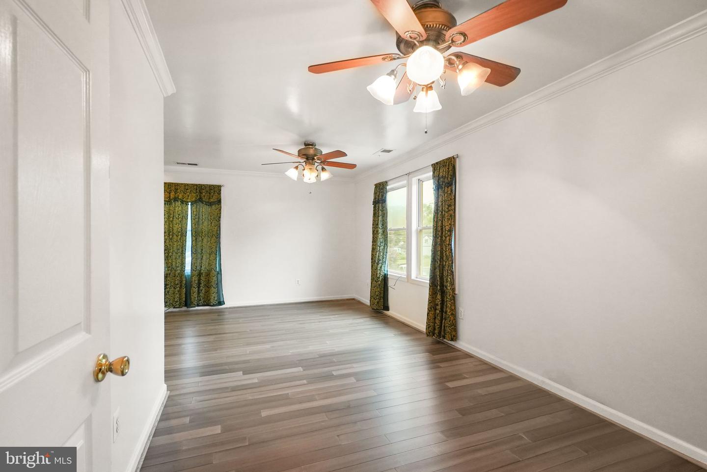 7726 AMHERST DR, MANASSAS, Virginia 20111, 6 Bedrooms Bedrooms, ,3 BathroomsBathrooms,Residential,For sale,7726 AMHERST DR,VAPW2102014 MLS # VAPW2102014