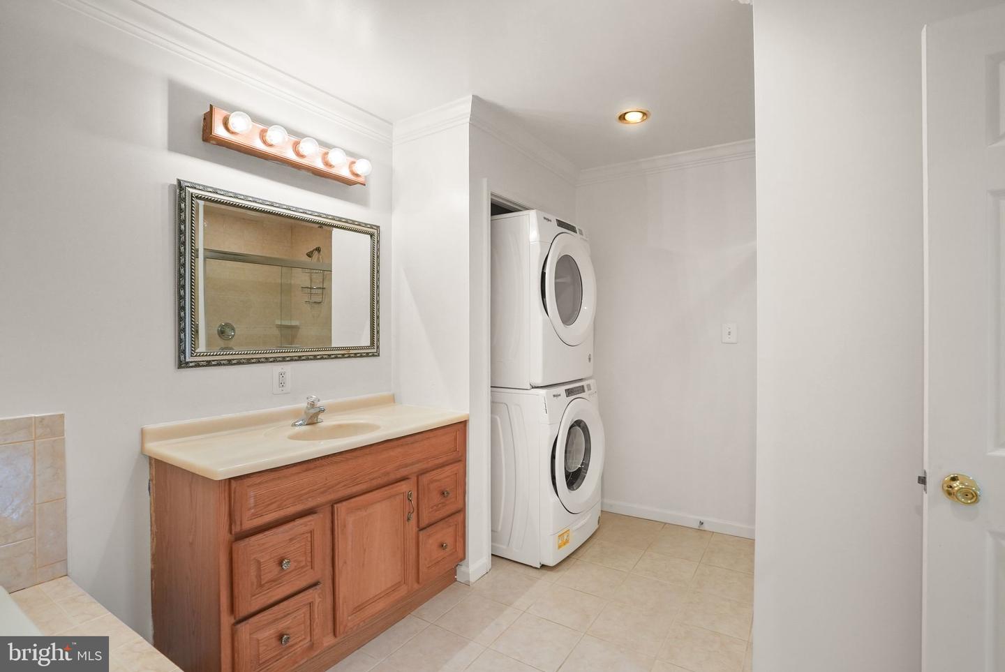 7726 AMHERST DR, MANASSAS, Virginia 20111, 6 Bedrooms Bedrooms, ,3 BathroomsBathrooms,Residential,For sale,7726 AMHERST DR,VAPW2102014 MLS # VAPW2102014