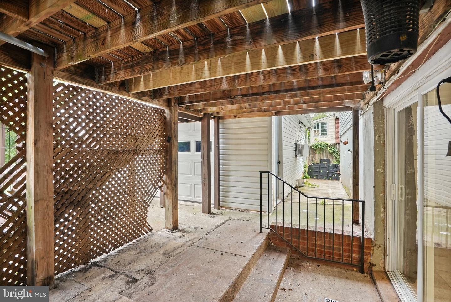 7726 AMHERST DR, MANASSAS, Virginia 20111, 6 Bedrooms Bedrooms, ,3 BathroomsBathrooms,Residential,For sale,7726 AMHERST DR,VAPW2102014 MLS # VAPW2102014