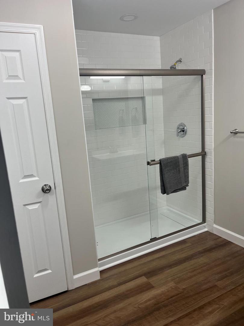 28542 RACCOON FORD RD, CULPEPER, Virginia 22701, 5 Bedrooms Bedrooms, 10 Rooms Rooms,2 BathroomsBathrooms,Residential,For sale,28542 RACCOON FORD RD,VAOR2010610 MLS # VAOR2010610