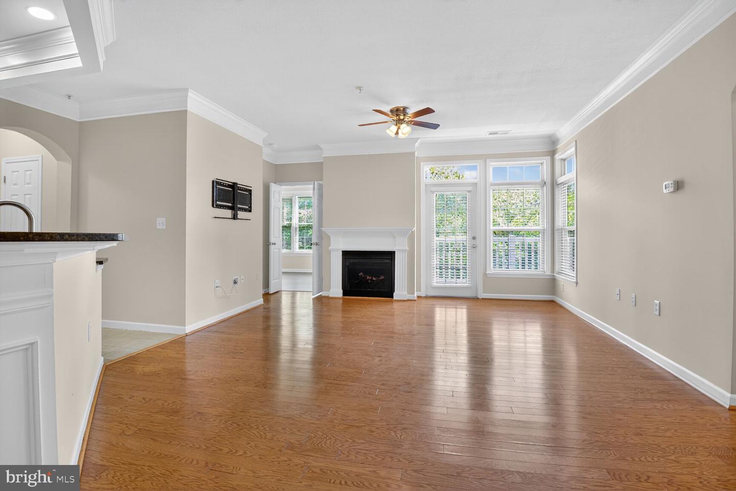 503 SUNSET VIEW TER SE #208, LEESBURG, Virginia 20175, 3 Bedrooms Bedrooms, ,2 BathroomsBathrooms,Residential,For sale,503 SUNSET VIEW TER SE #208,VALO2106208 MLS # VALO2106208