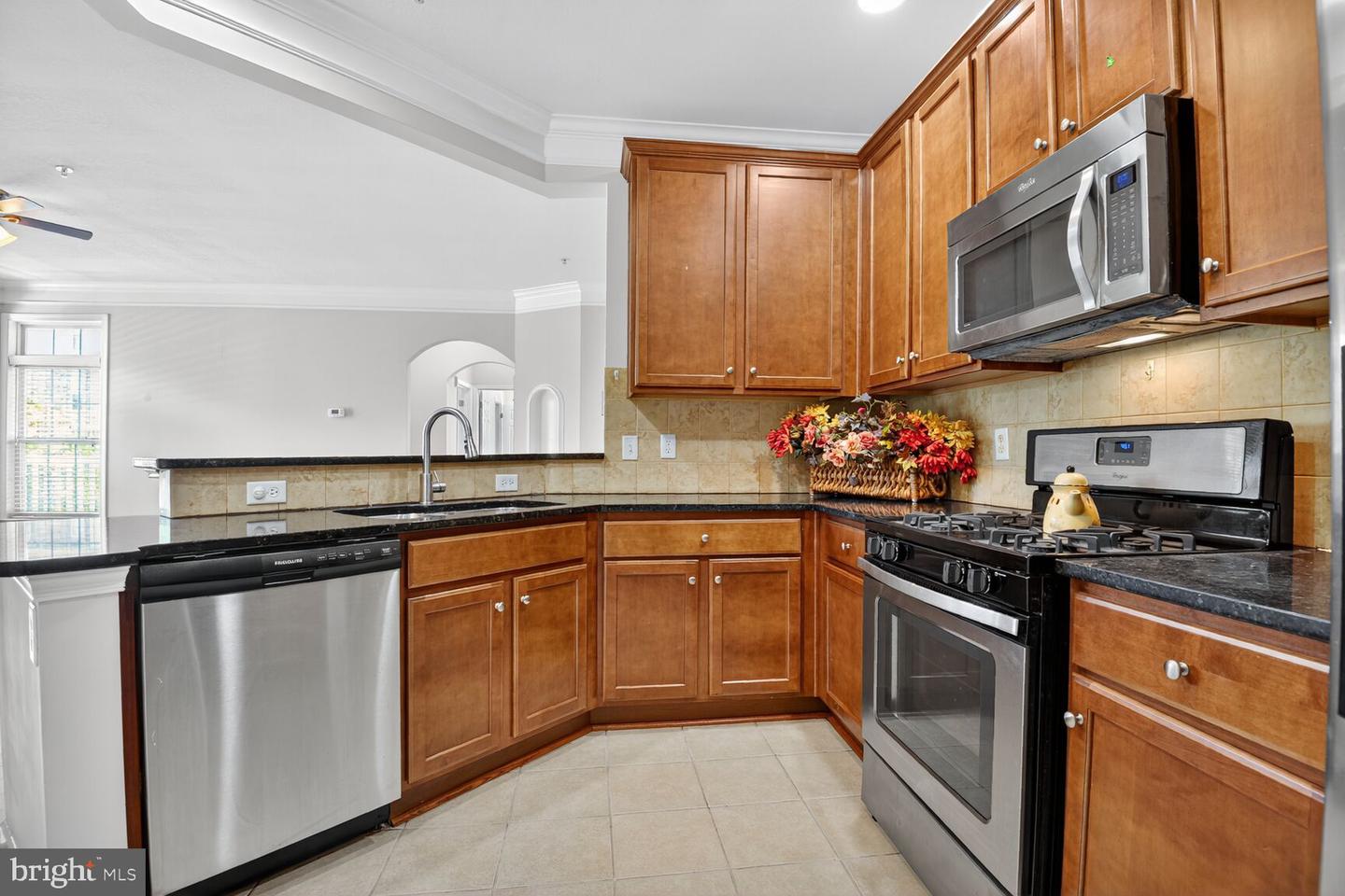 503 SUNSET VIEW TER SE #208, LEESBURG, Virginia 20175, 3 Bedrooms Bedrooms, ,2 BathroomsBathrooms,Residential,For sale,503 SUNSET VIEW TER SE #208,VALO2106208 MLS # VALO2106208