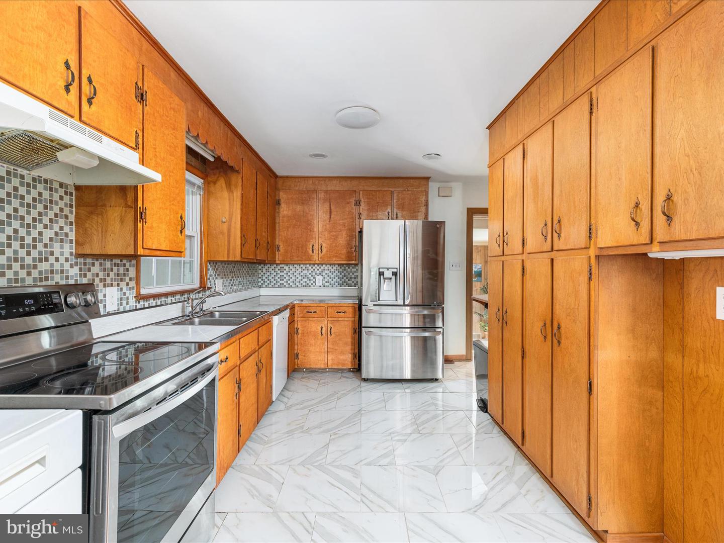 219 MILAM DR, WINCHESTER, Virginia 22602, 4 Bedrooms Bedrooms, ,3 BathroomsBathrooms,Residential,For sale,219 MILAM DR,VAFV2036712 MLS # VAFV2036712