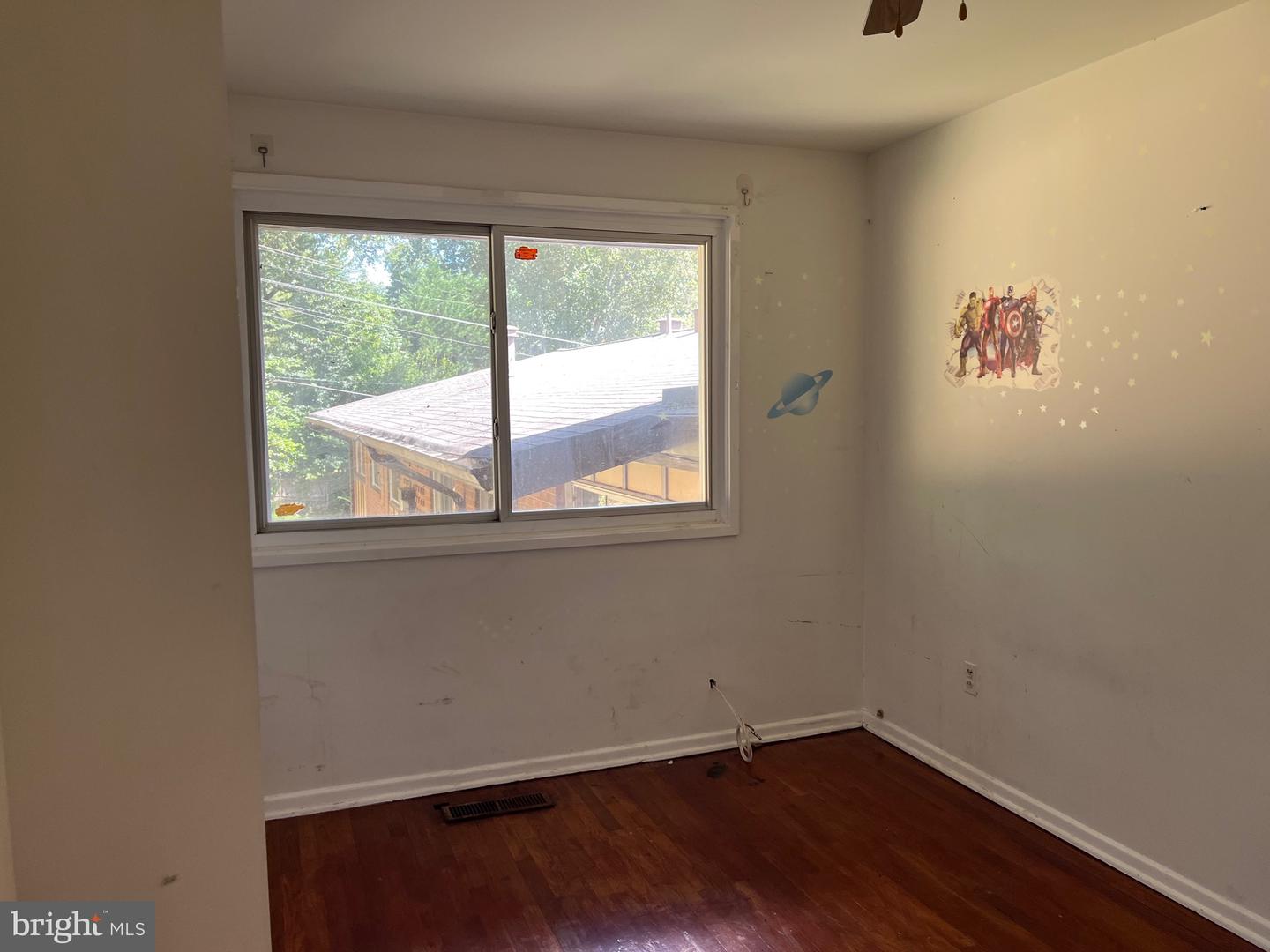 10136 FAIR WOODS DR, FAIRFAX, Virginia 22030, 3 Bedrooms Bedrooms, ,1 BathroomBathrooms,Residential,For sale,10136 FAIR WOODS DR,VAFC2006966 MLS # VAFC2006966