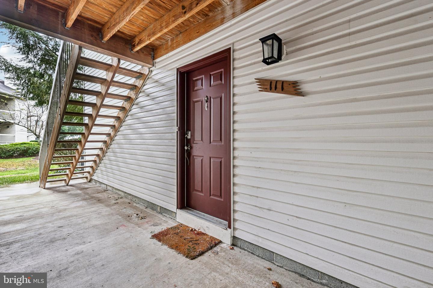 5707 OLDE MILL CT #111, ALEXANDRIA, Virginia 22309, 2 Bedrooms Bedrooms, ,2 BathroomsBathrooms,Residential,For sale,5707 OLDE MILL CT #111,VAFX2267246 MLS # VAFX2267246