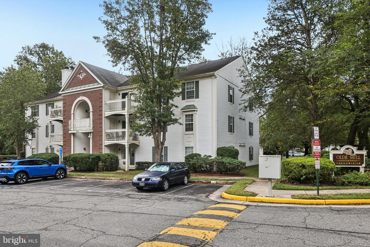 5707 OLDE MILL CT #111, ALEXANDRIA, Virginia 22309, 2 Bedrooms Bedrooms, ,2 BathroomsBathrooms,Residential,For sale,5707 OLDE MILL CT #111,VAFX2267246 MLS # VAFX2267246