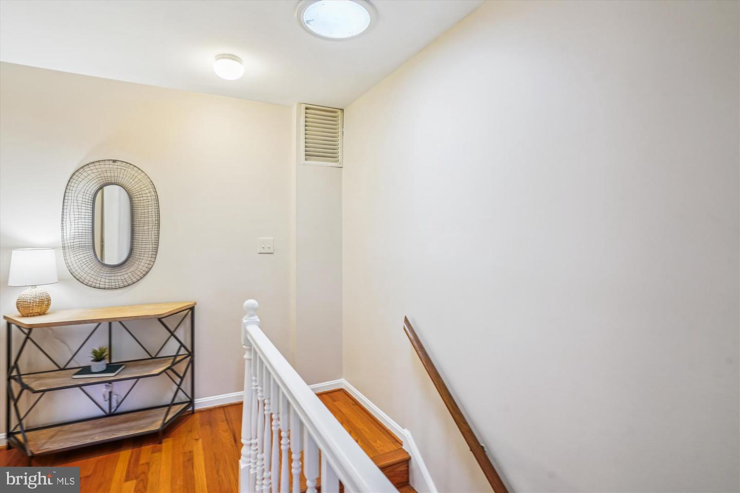 24 S ABINGDON ST, ARLINGTON, Virginia 22204, 4 Bedrooms Bedrooms, ,3 BathroomsBathrooms,Residential,For sale,24 S ABINGDON ST,VAAR2063746 MLS # VAAR2063746