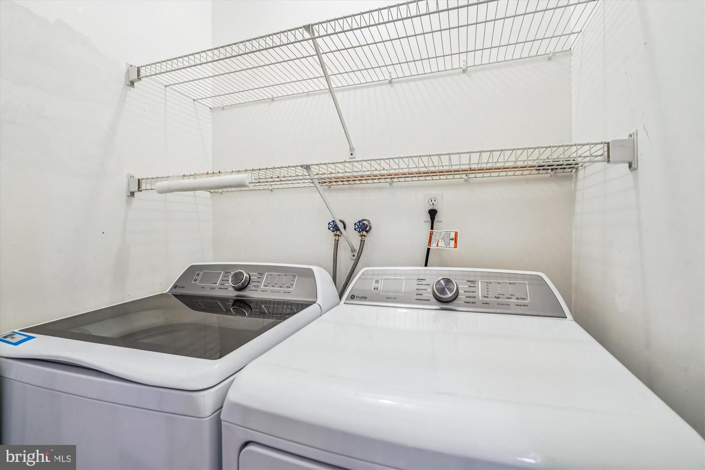 24 S ABINGDON ST, ARLINGTON, Virginia 22204, 4 Bedrooms Bedrooms, ,3 BathroomsBathrooms,Residential,For sale,24 S ABINGDON ST,VAAR2063746 MLS # VAAR2063746