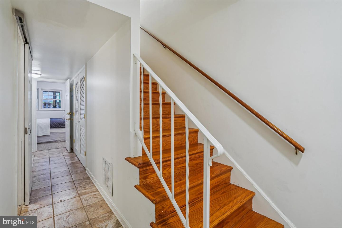 24 S ABINGDON ST, ARLINGTON, Virginia 22204, 4 Bedrooms Bedrooms, ,3 BathroomsBathrooms,Residential,For sale,24 S ABINGDON ST,VAAR2063746 MLS # VAAR2063746