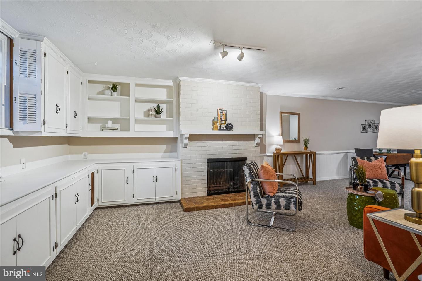 24 S ABINGDON ST, ARLINGTON, Virginia 22204, 4 Bedrooms Bedrooms, ,3 BathroomsBathrooms,Residential,For sale,24 S ABINGDON ST,VAAR2063746 MLS # VAAR2063746