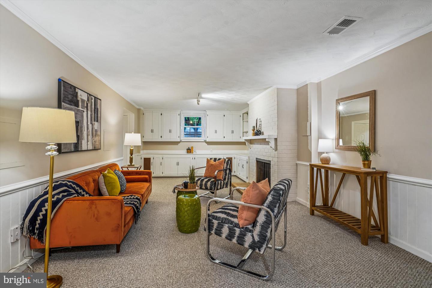 24 S ABINGDON ST, ARLINGTON, Virginia 22204, 4 Bedrooms Bedrooms, ,3 BathroomsBathrooms,Residential,For sale,24 S ABINGDON ST,VAAR2063746 MLS # VAAR2063746