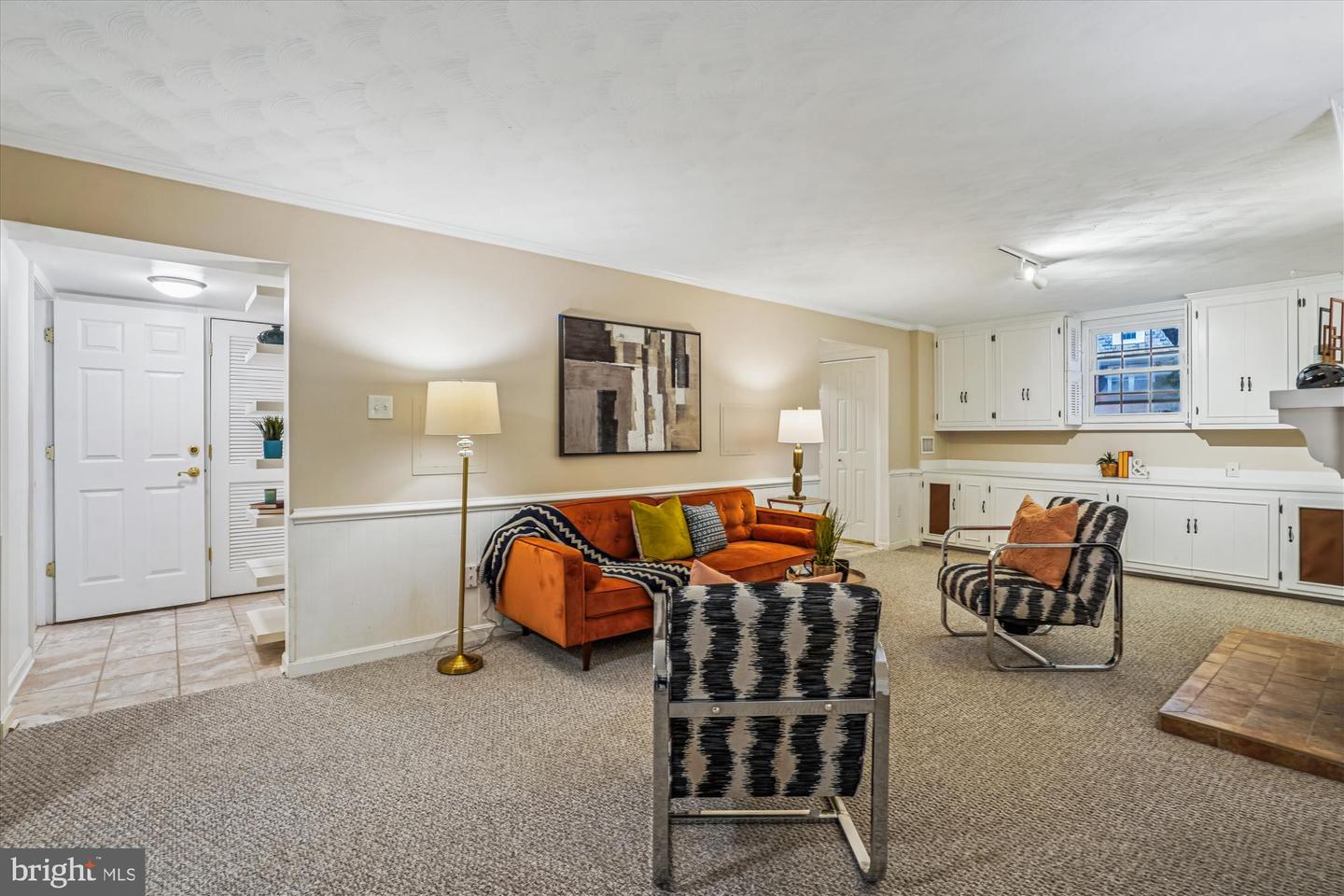 24 S ABINGDON ST, ARLINGTON, Virginia 22204, 4 Bedrooms Bedrooms, ,3 BathroomsBathrooms,Residential,For sale,24 S ABINGDON ST,VAAR2063746 MLS # VAAR2063746