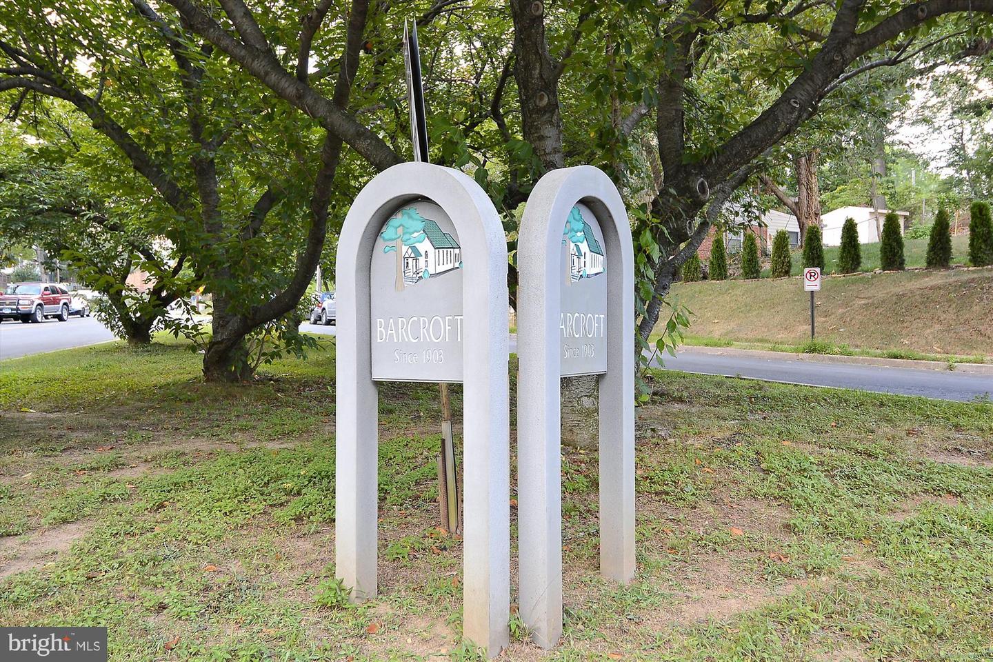 24 S ABINGDON ST, ARLINGTON, Virginia 22204, 4 Bedrooms Bedrooms, ,3 BathroomsBathrooms,Residential,For sale,24 S ABINGDON ST,VAAR2063746 MLS # VAAR2063746