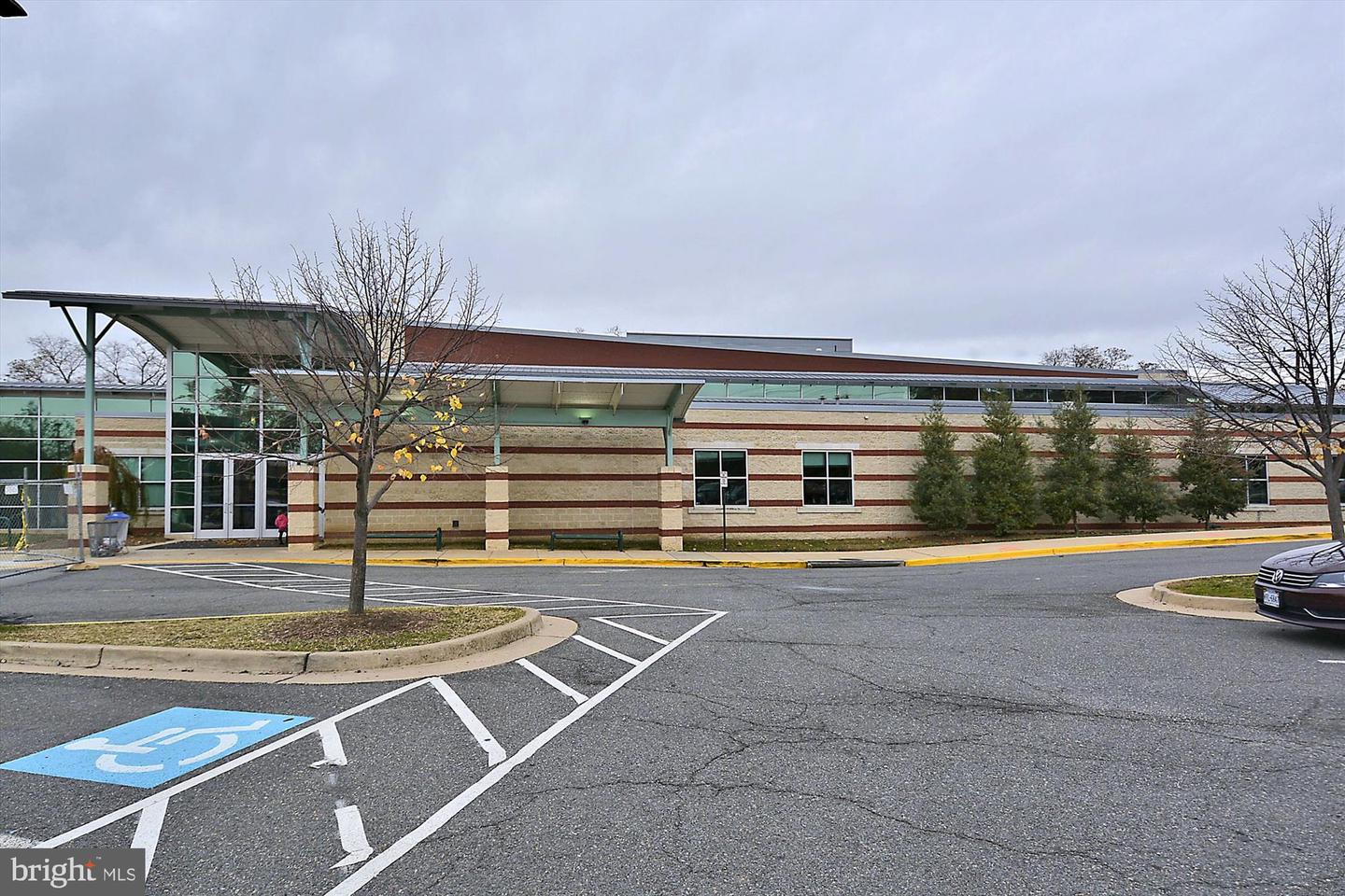 24 S ABINGDON ST, ARLINGTON, Virginia 22204, 4 Bedrooms Bedrooms, ,3 BathroomsBathrooms,Residential,For sale,24 S ABINGDON ST,VAAR2063746 MLS # VAAR2063746