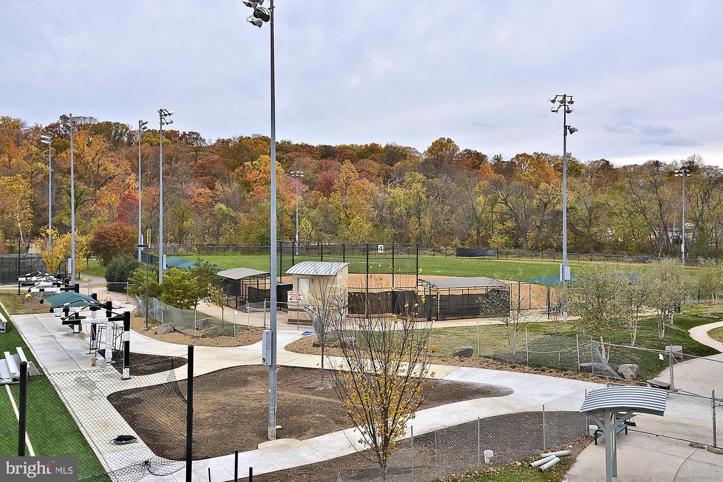 24 S ABINGDON ST, ARLINGTON, Virginia 22204, 4 Bedrooms Bedrooms, ,3 BathroomsBathrooms,Residential,For sale,24 S ABINGDON ST,VAAR2063746 MLS # VAAR2063746